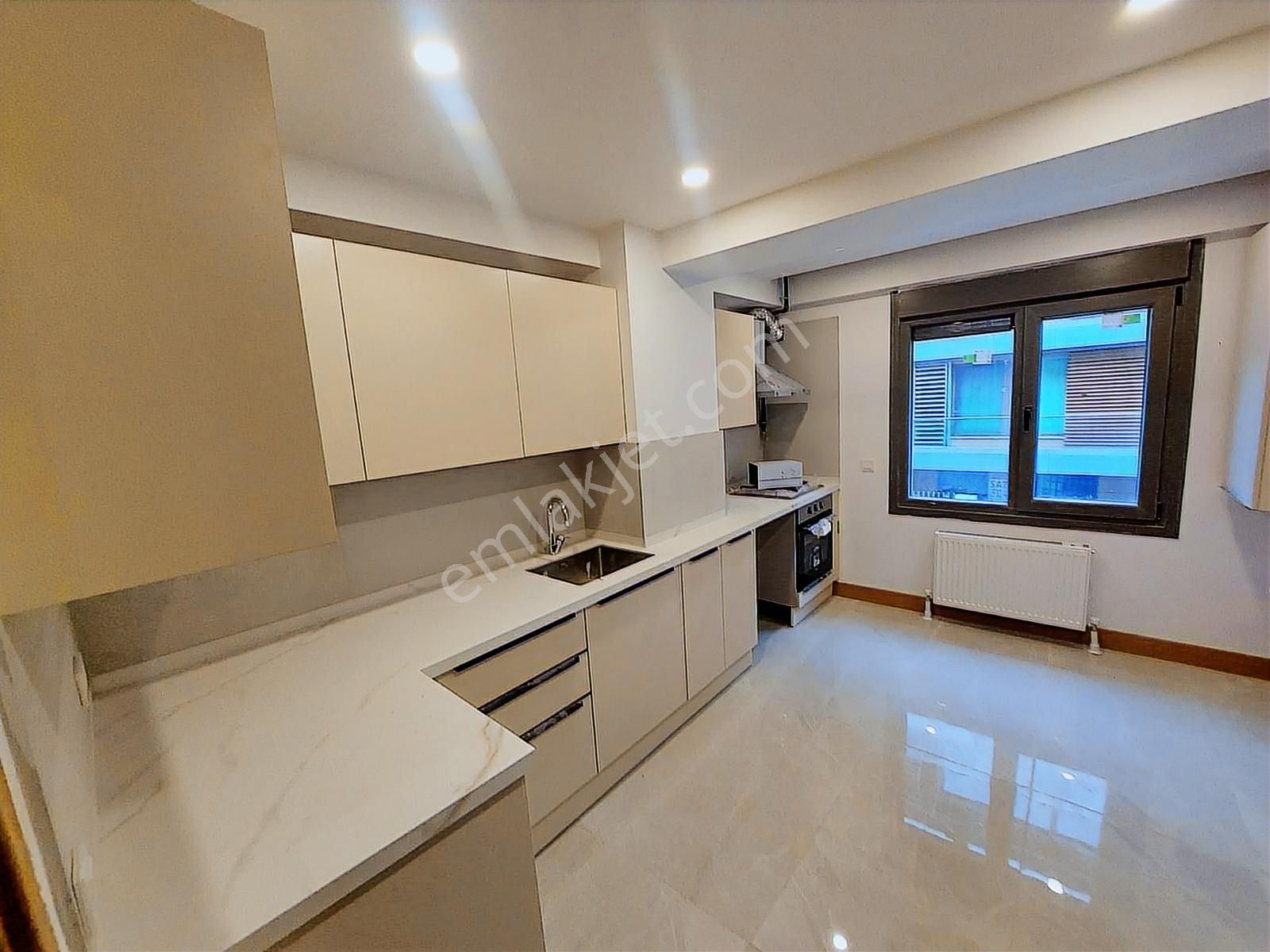 Salacak Sıfır Binada Asansörlü Satılık 3+1 Köşe Daire - Görsel 28