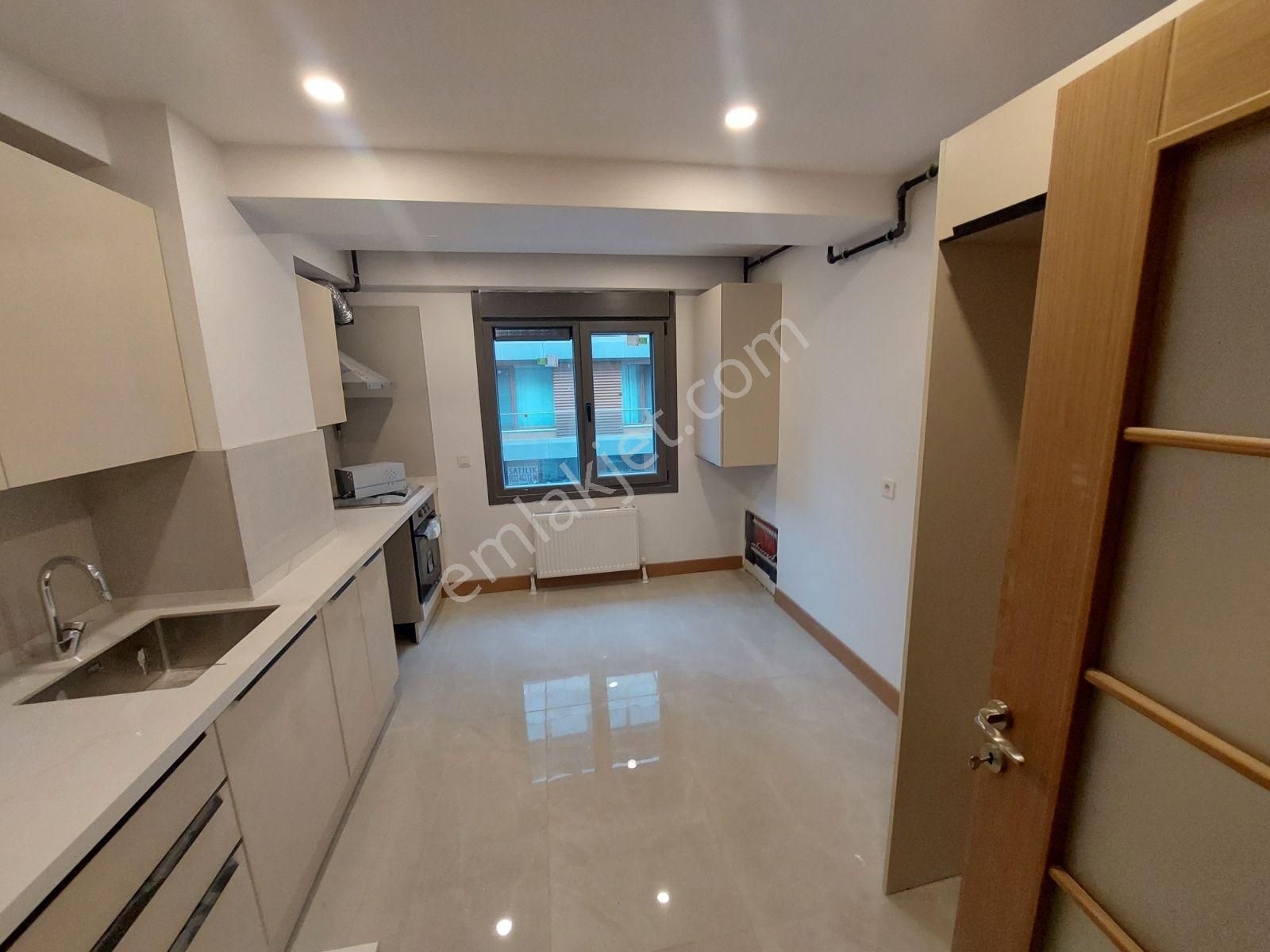 Salacak Sıfır Binada Asansörlü Satılık 3+1 Köşe Daire - Görsel 32