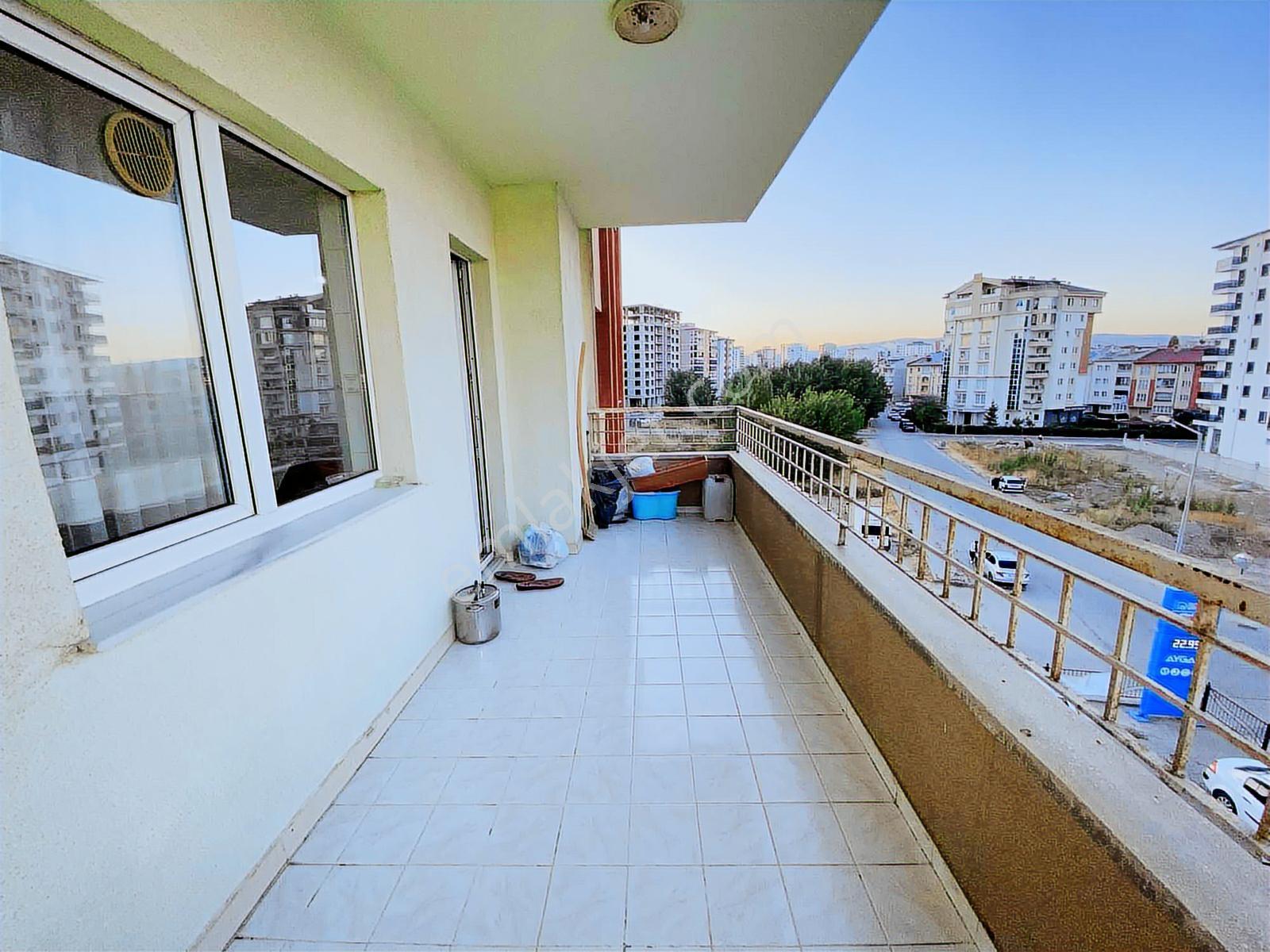 Sivas Ozan Emlak'tan M.a.ersoy'da Satılık 3+1 Net 145 M² Daire - Görsel 28