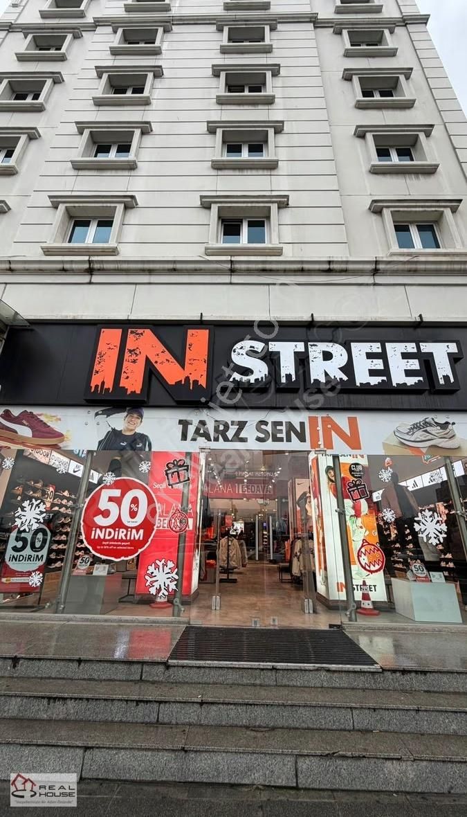 Bahçelievler E-5 Üzeri 500 M² Kiralık Dükkan / Mağaza