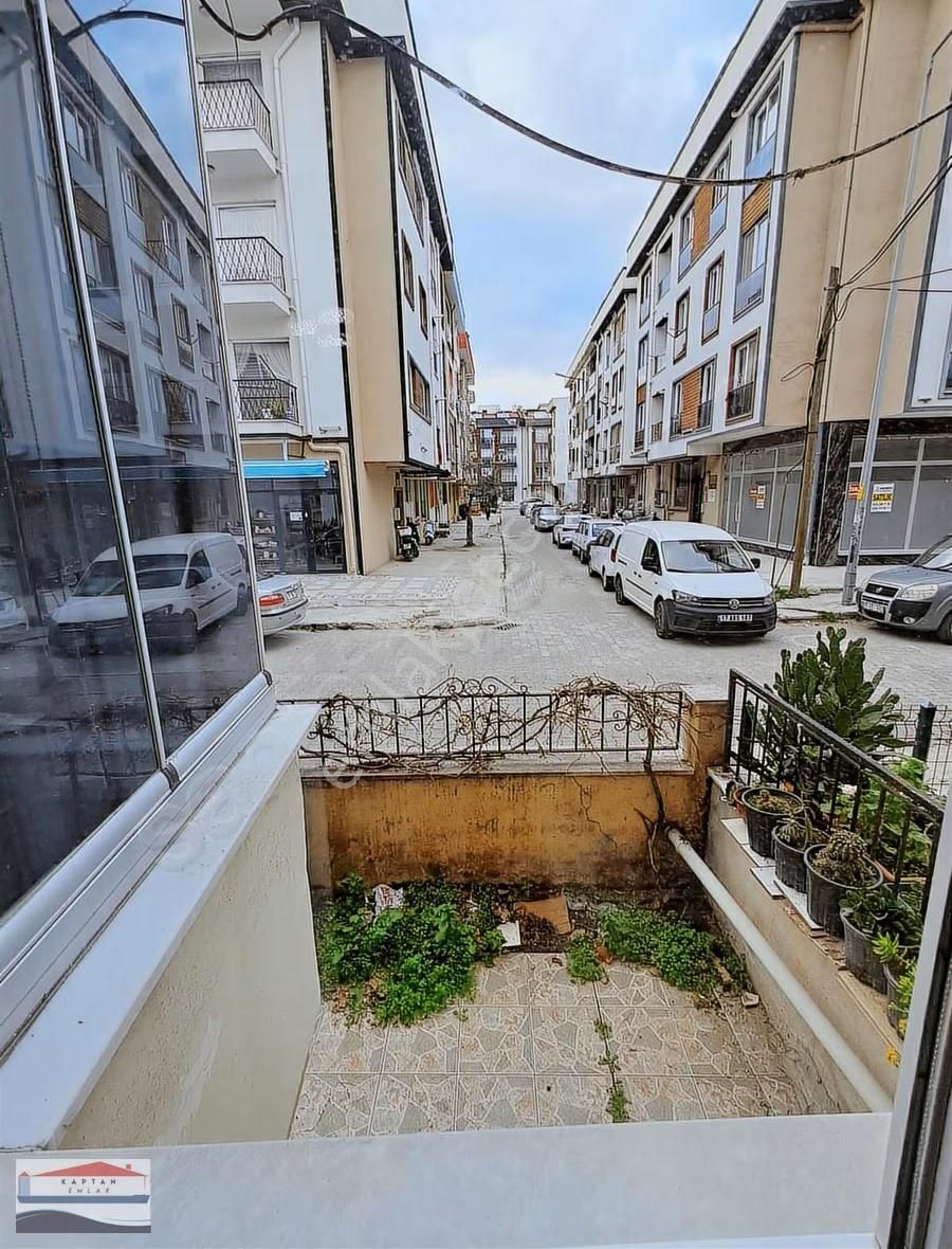 Barbaros'ta İ.bodur Lisesine Yakın Ayrı Mutfak Satılık 3+1 - Görsel 5