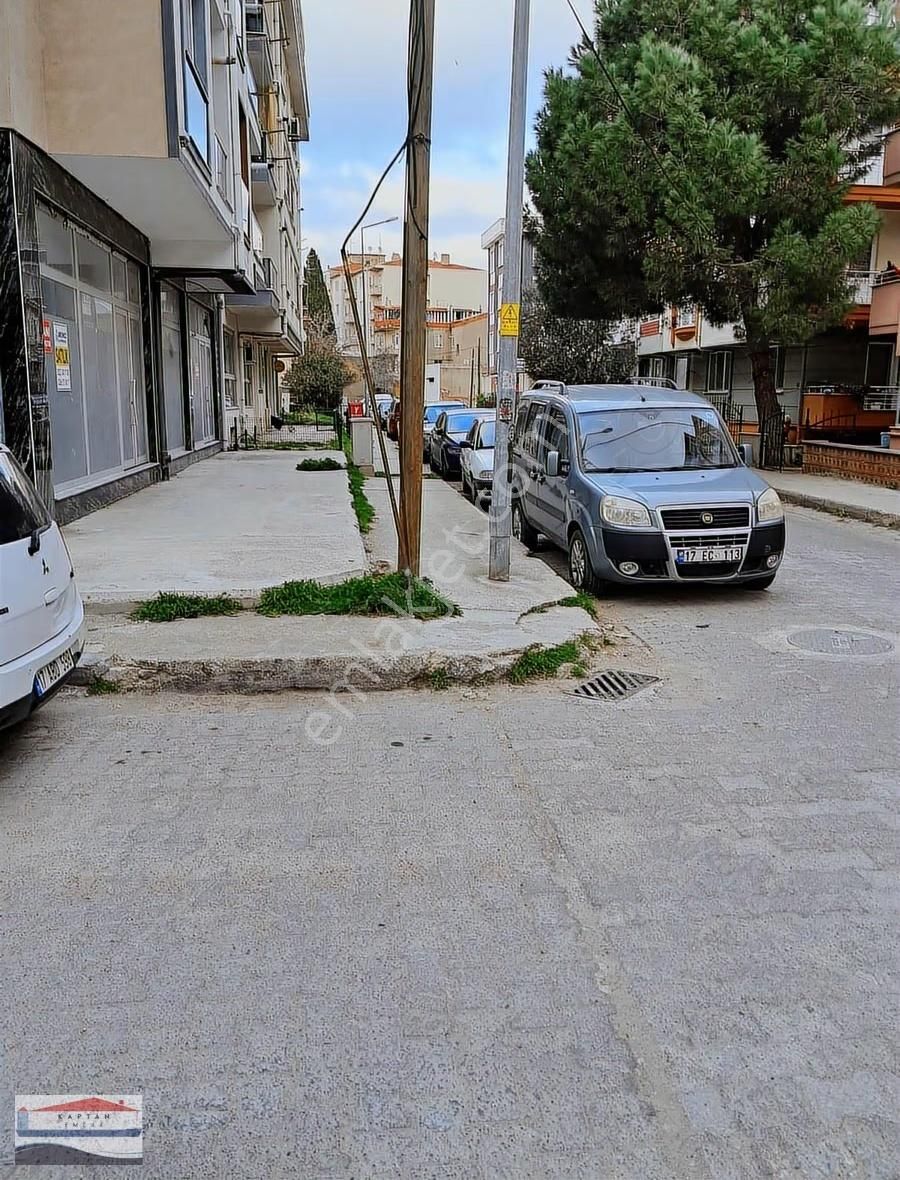 Barbaros'ta İ.bodur Lisesine Yakın Ayrı Mutfak Satılık 3+1 - Görsel 34