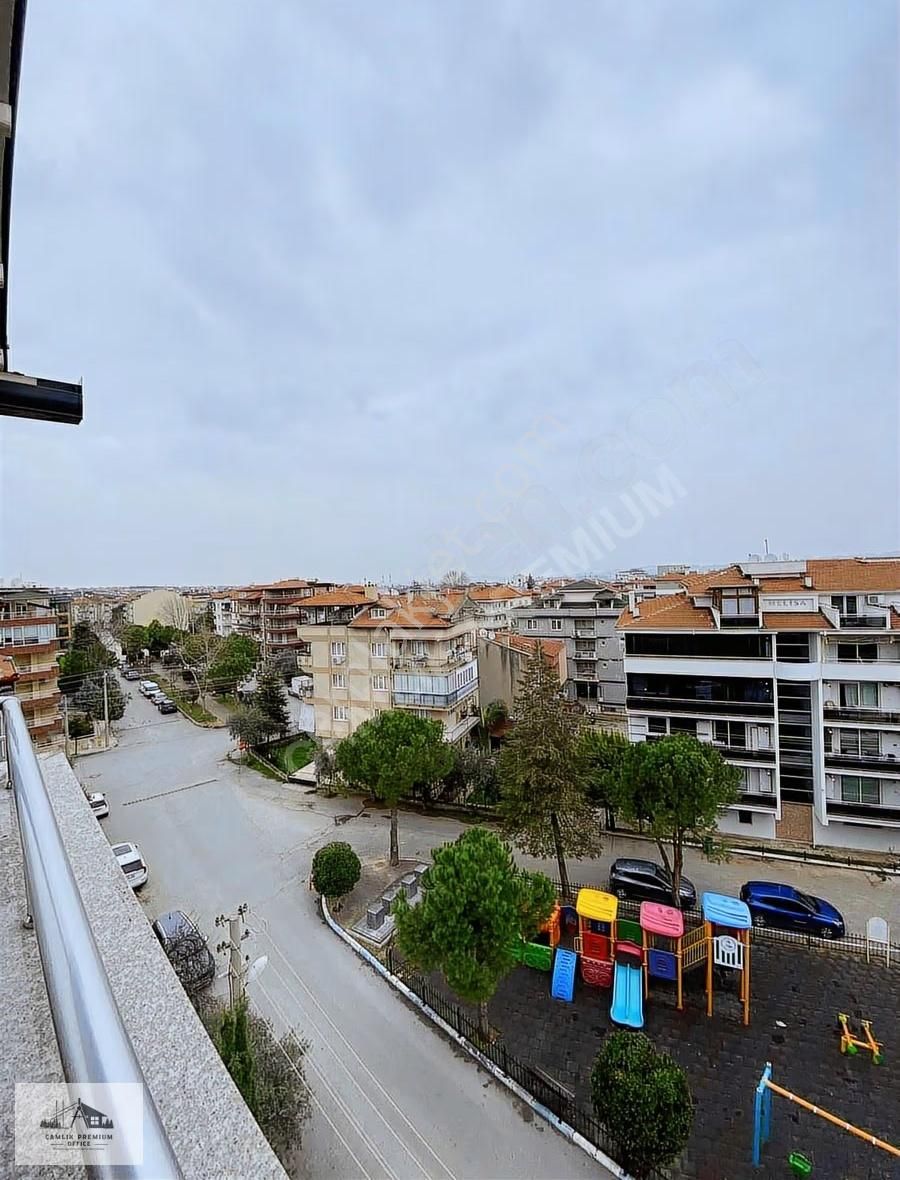 Kınıklının En Nezih Semtinde Satılık 7+2 Jakuzili Dubleks Daire - Görsel 2