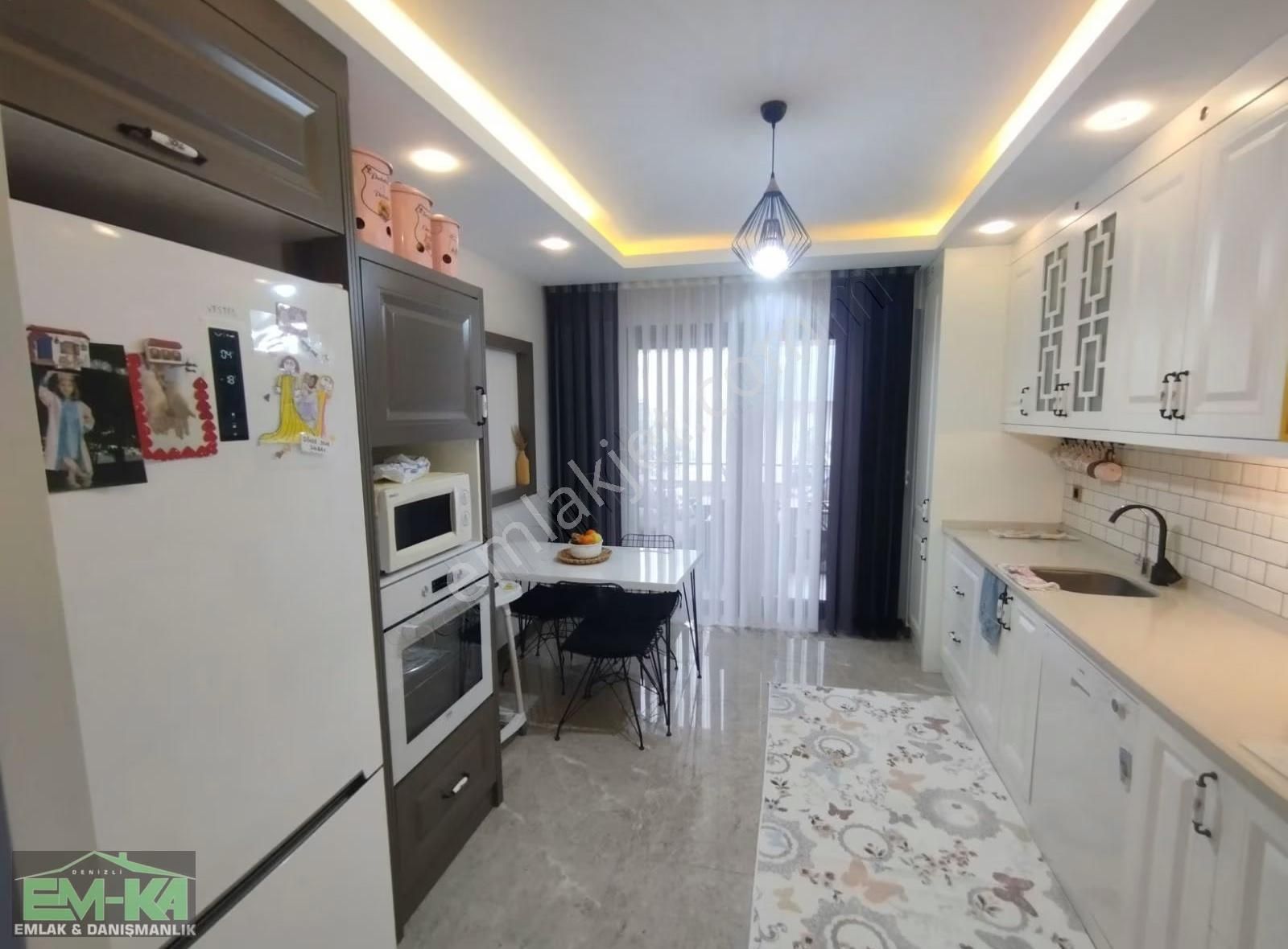 Em-kadan Karahasanlıda Merkezi Konumda 3+1 Satılık Daire - Görsel 6