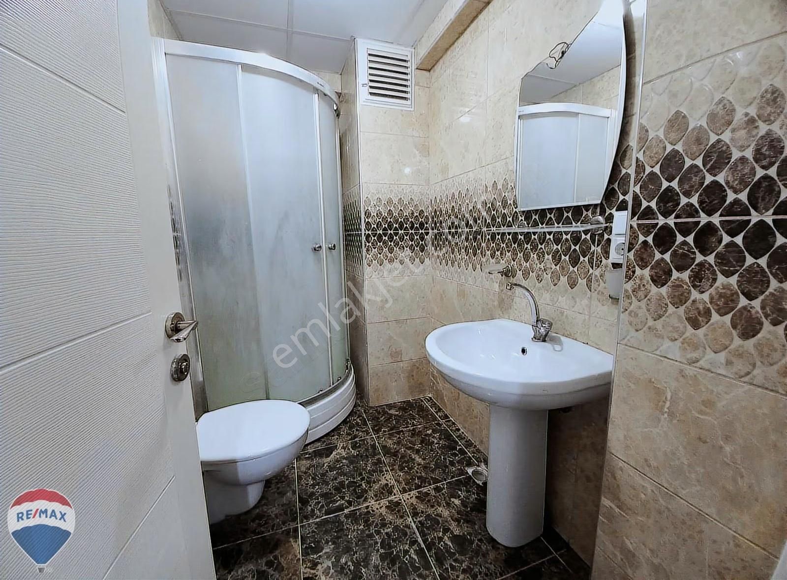 Remax Mavi-kemalpaşa Kampüslife Sitesi Arakat Asansörlü2+1apart - Görsel 4