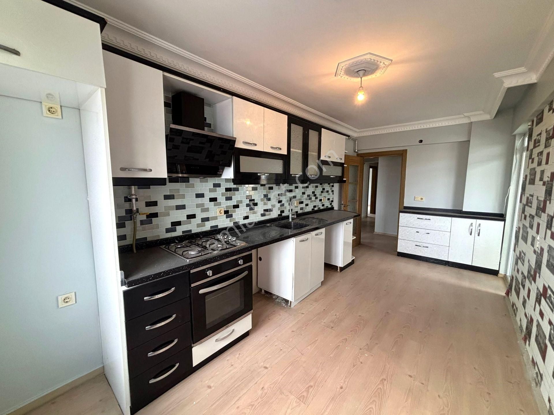 **eryıldız İnşaat'tan**fevzipaşa Mah.güveniş Caddesinde İskanlı 145m2 Lüx 3+1** - Görsel 12