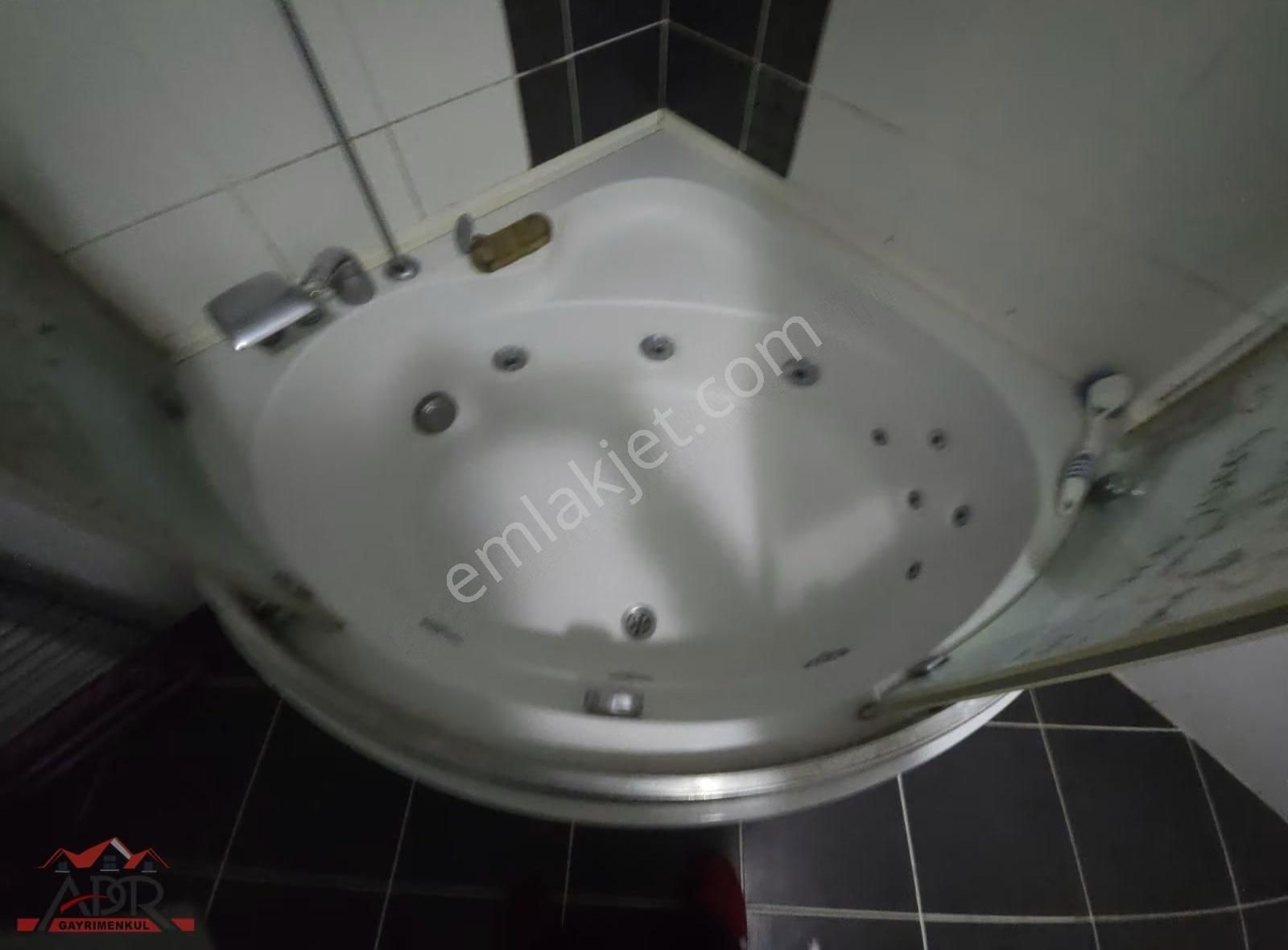 Adapazarı Çeşme Meydanı Ful Eşyalı Oturuma Hazır 160 M2 Satılık - Görsel 14