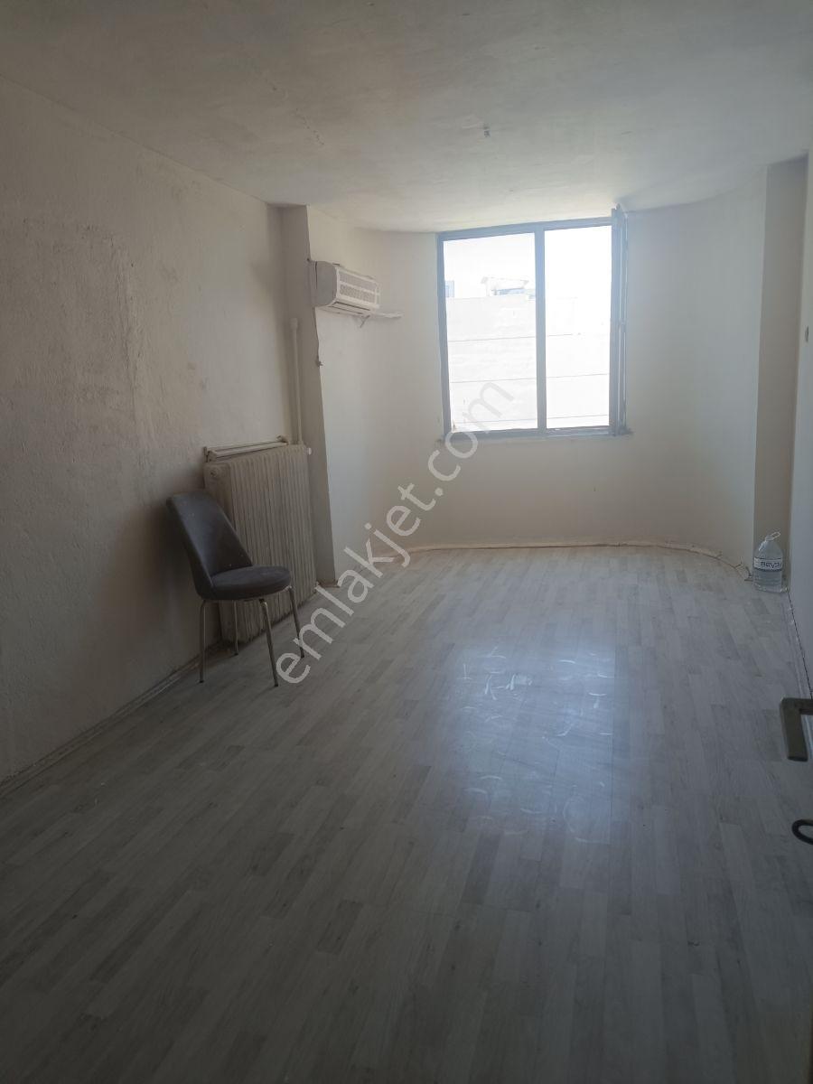 Emek İş Hanında, Çarşı Merkezde, Satılık Ofisler - Görsel 12