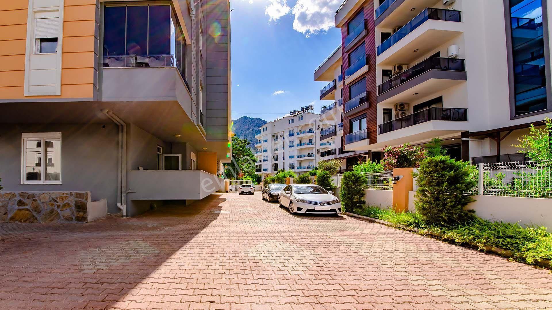 Sarısu Mahallesi Lüx 1+1 Geniş Residence//// 1+1 Luxury Apartment Residence Sarısu/konyaaltı - Görsel 4