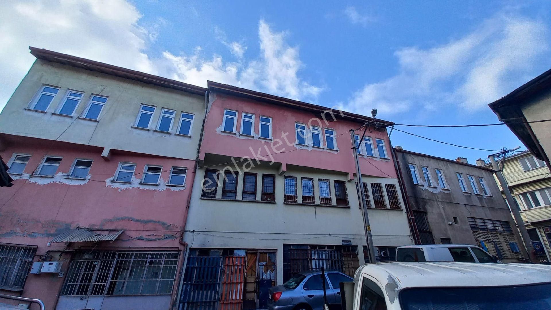 Vatan Emlakdan Ulu Camii Civarı Satılık Komple Bina - Görsel 1