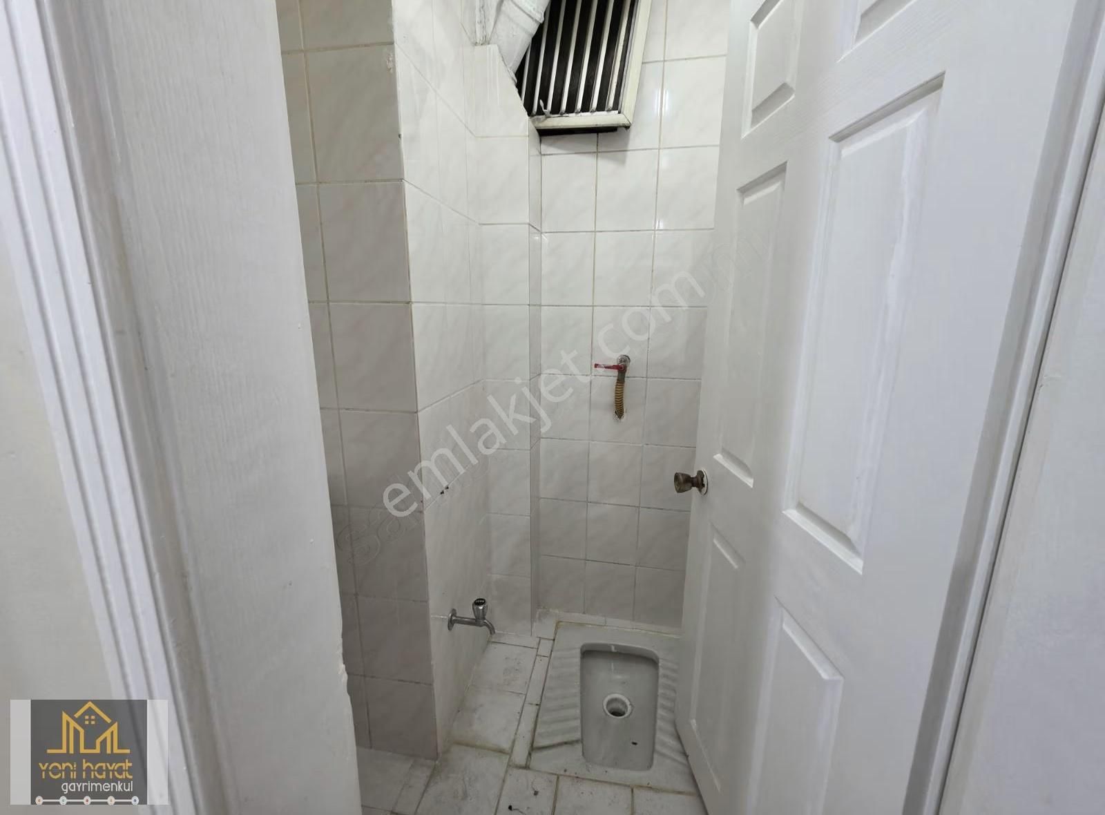 Pazar Mah. De Tranvaya Cok Yakın Ara Kat Fırsat Geniş 2+1 Daire - Görsel 8