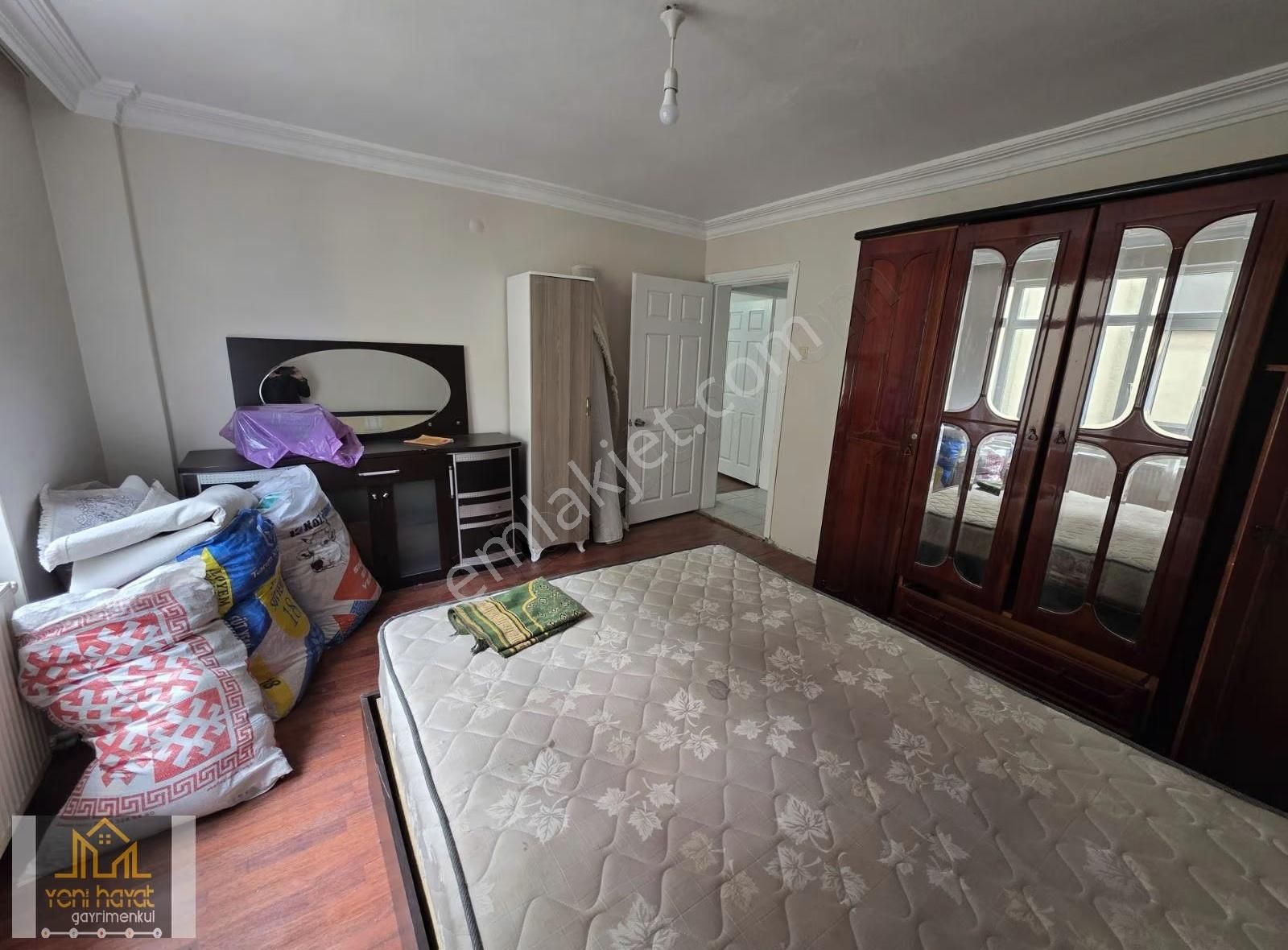 Pazar Mah. De Tranvaya Cok Yakın Ara Kat Fırsat Geniş 2+1 Daire - Görsel 18