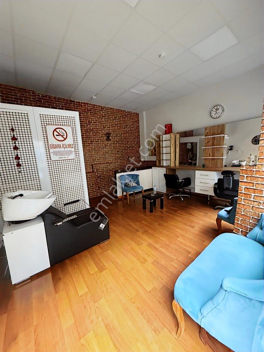 Çiftlik Caddesi Ne Yakın Kiralık Dükkan