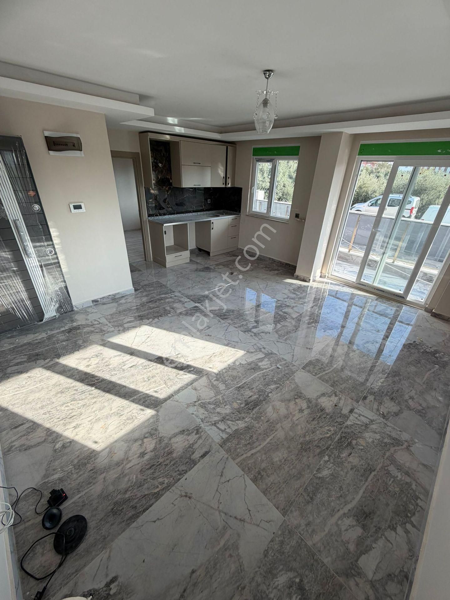 Varsak Esentepe Mahallesi Büyütmeli Sıfır Yüksek Giriş Daire