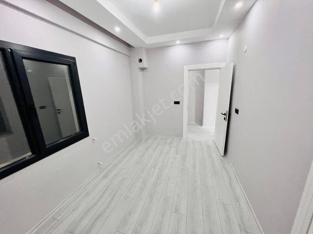 Kuşadası Davutlar Merkezde Satılık 2+1 Daire - Görsel 9