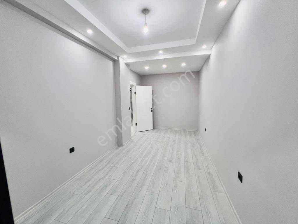 Kuşadası Davutlar Merkezde Satılık 2+1 Daire - Görsel 6