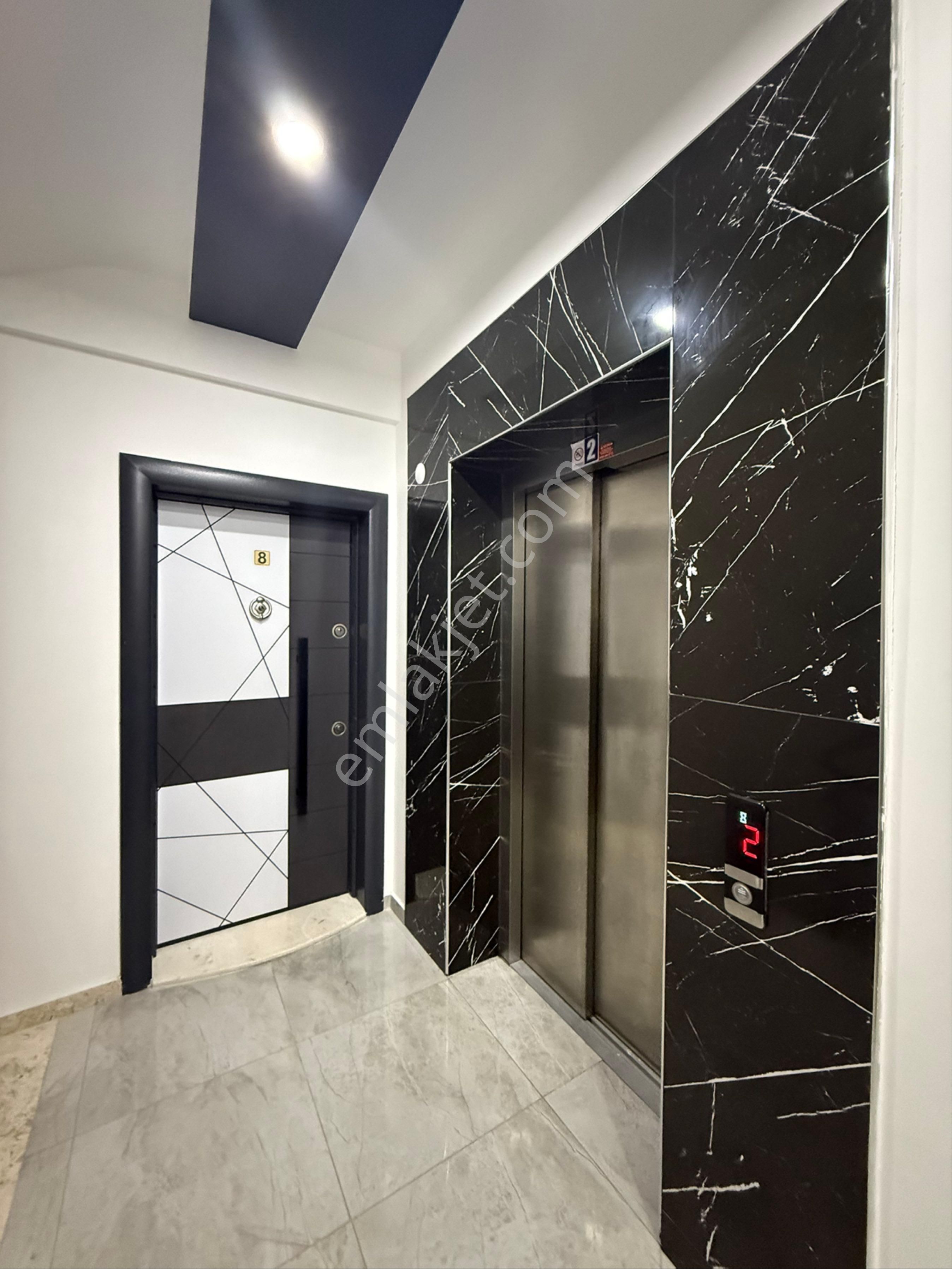 Kuşadası Davutlar Merkezde Satılık 2+1 Daire - Görsel 2