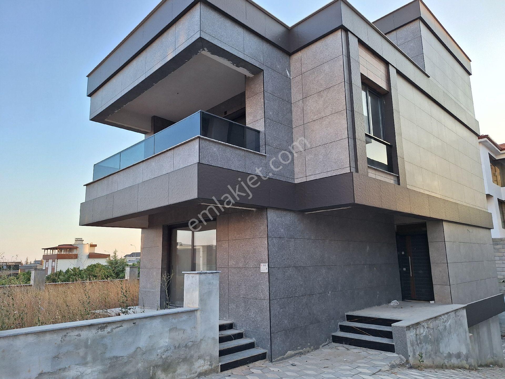 Gaziantep Şehirgösteren Marka Değeri Yüksek Asansörlü Lüks Villa - Görsel 30