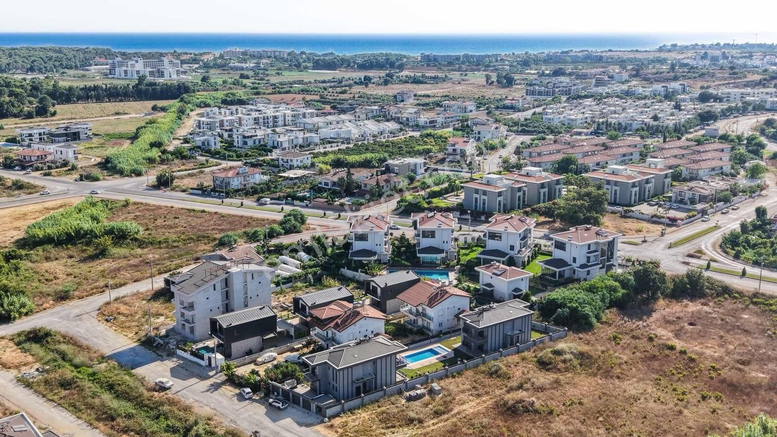 Sorgunda Lüx 3+1 Villa Dairesi Havuzlu Yerden Isıtmalı Akıllı Ev - Görsel 17