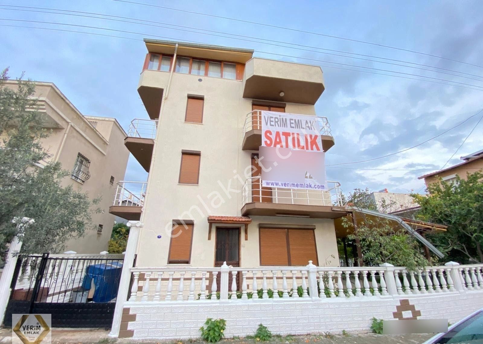 Seferihisar Ürkmez’de Tam 7 Daireli Deniz Tarafında Apartmanımız Komple Satılık - Görsel 9