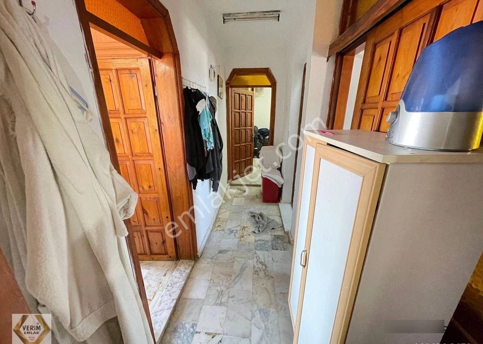 Seferihisar Ürkmez’de Tam 7 Daireli Deniz Tarafında Apartmanımız Komple Satılık - Görsel 2