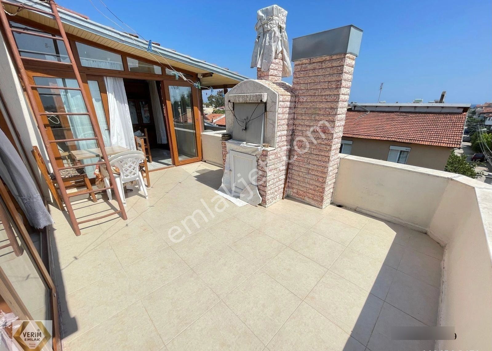 Seferihisar Ürkmez’de Tam 7 Daireli Deniz Tarafında Apartmanımız Komple Satılık - Görsel 3