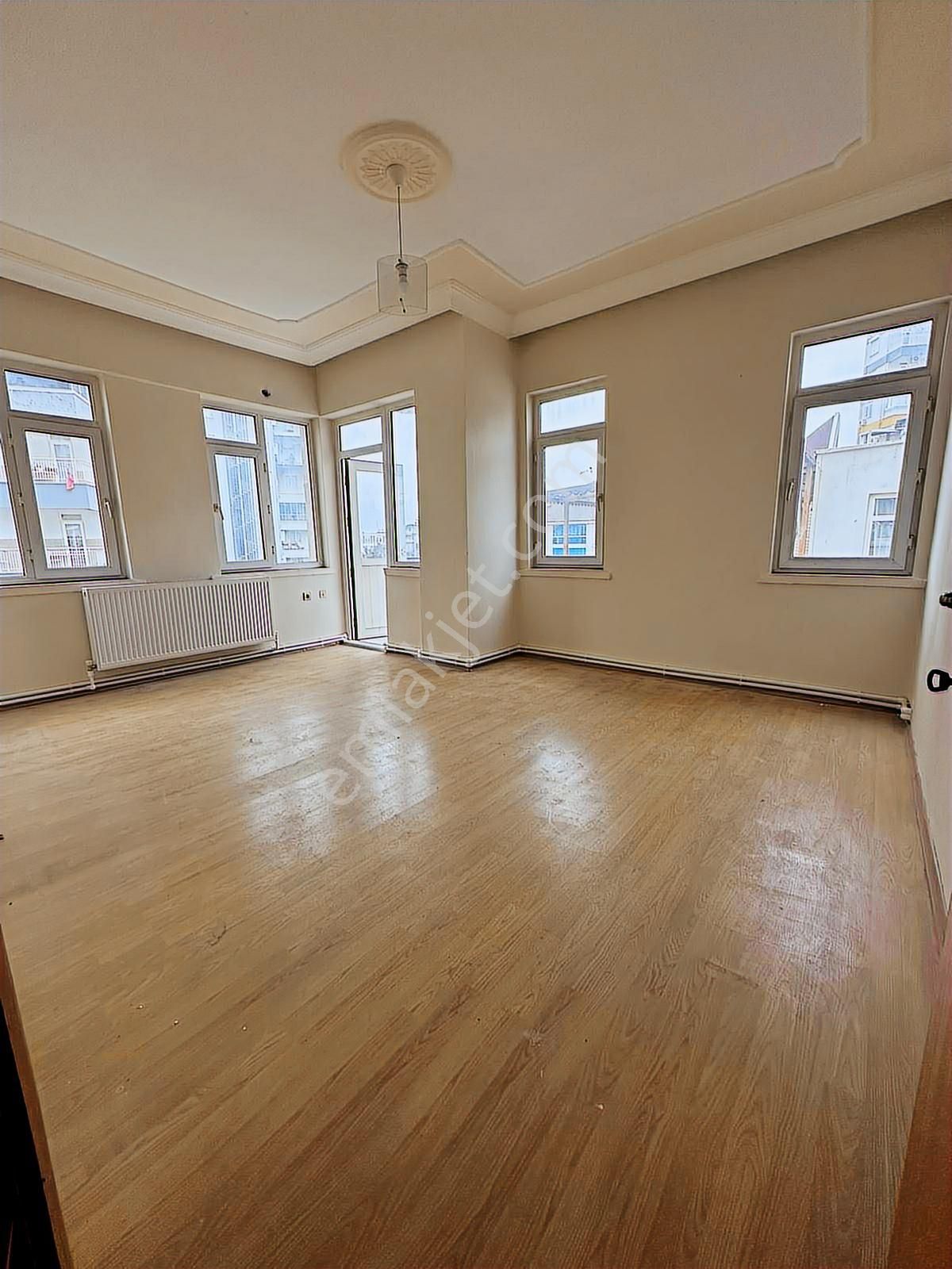 Antalya Meydankavağı Mah. Doğalgazlı 3+1 Kiralık Daire - Görsel 21