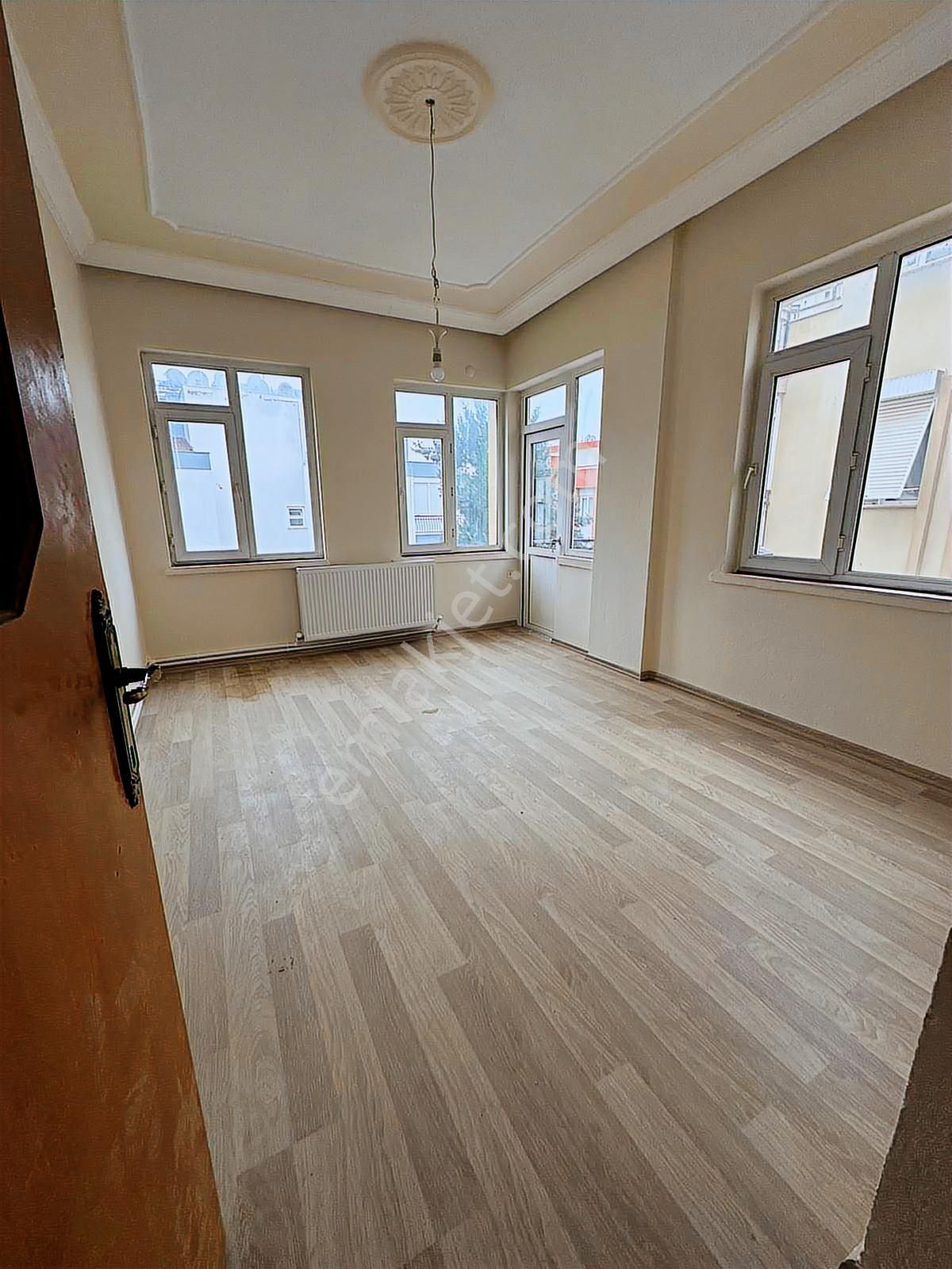 Antalya Meydankavağı Mah. Doğalgazlı 3+1 Kiralık Daire - Görsel 13