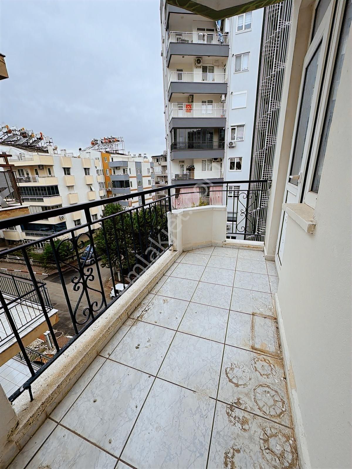 Antalya Meydankavağı Mah. Doğalgazlı 3+1 Kiralık Daire - Görsel 4