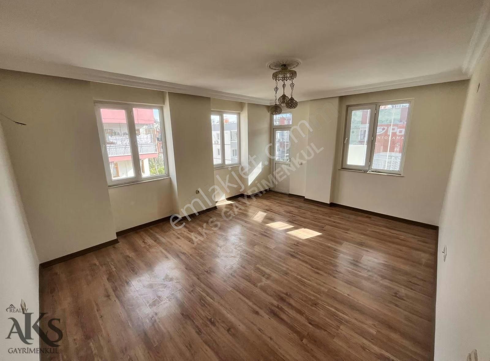 Konuksever Mh'de Kızırmak Caddesi Yakını 2+1 110m2 3.kat Kiralık - Görsel 2