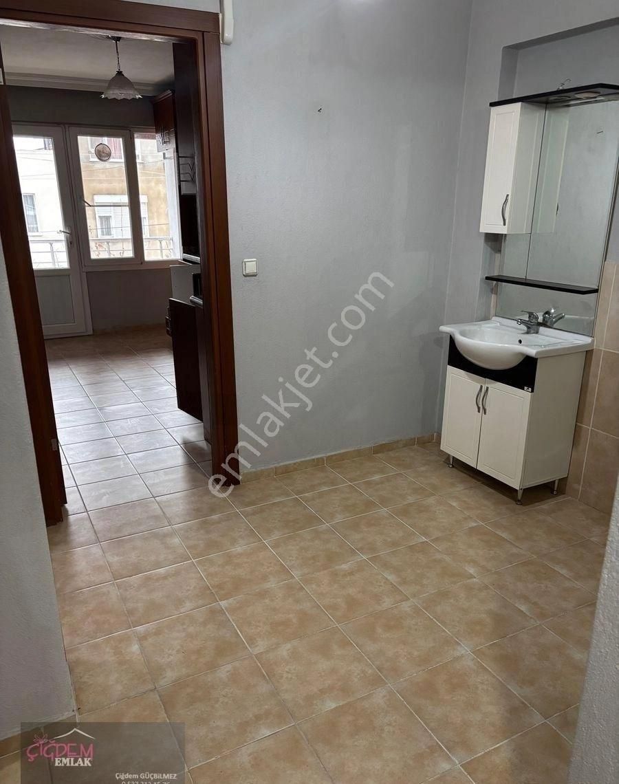 Bergama-kiralık 3+1 Daire - Görsel 2