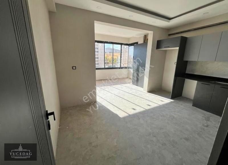 Gaziantep Fıstıklık Merkez Yerden Isıtma 3.5+1 Lüx Satılık Daire.. - Görsel 5