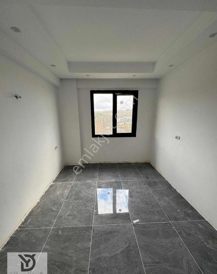 Apart Fiyatına Şemiklerde Sıfır 2+1 Daire - Görsel 2