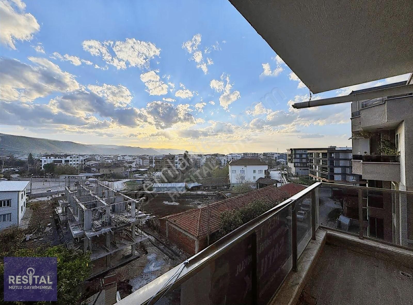 Rs Mutlu Akçalar Da Göl Manzaralı Fırsat 5+2 280 M2 Dubleks - Görsel 19