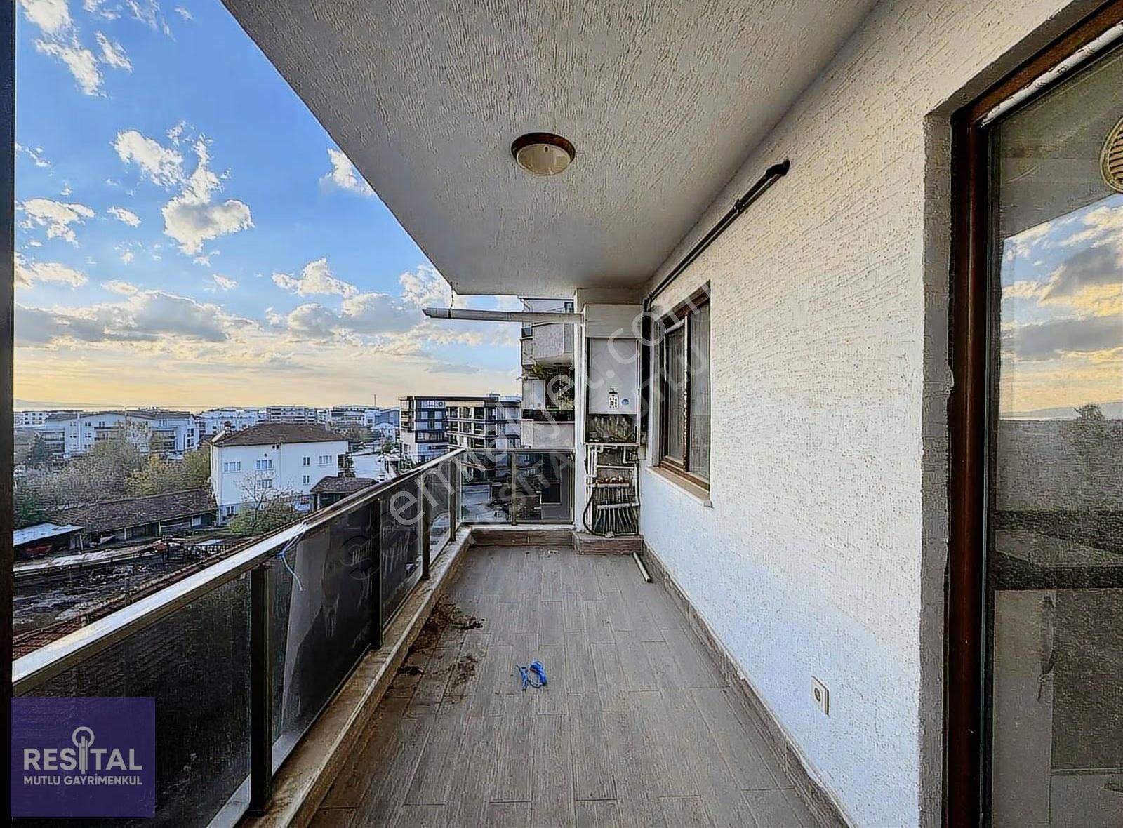 Rs Mutlu Akçalar Da Göl Manzaralı Fırsat 5+2 280 M2 Dubleks - Görsel 24