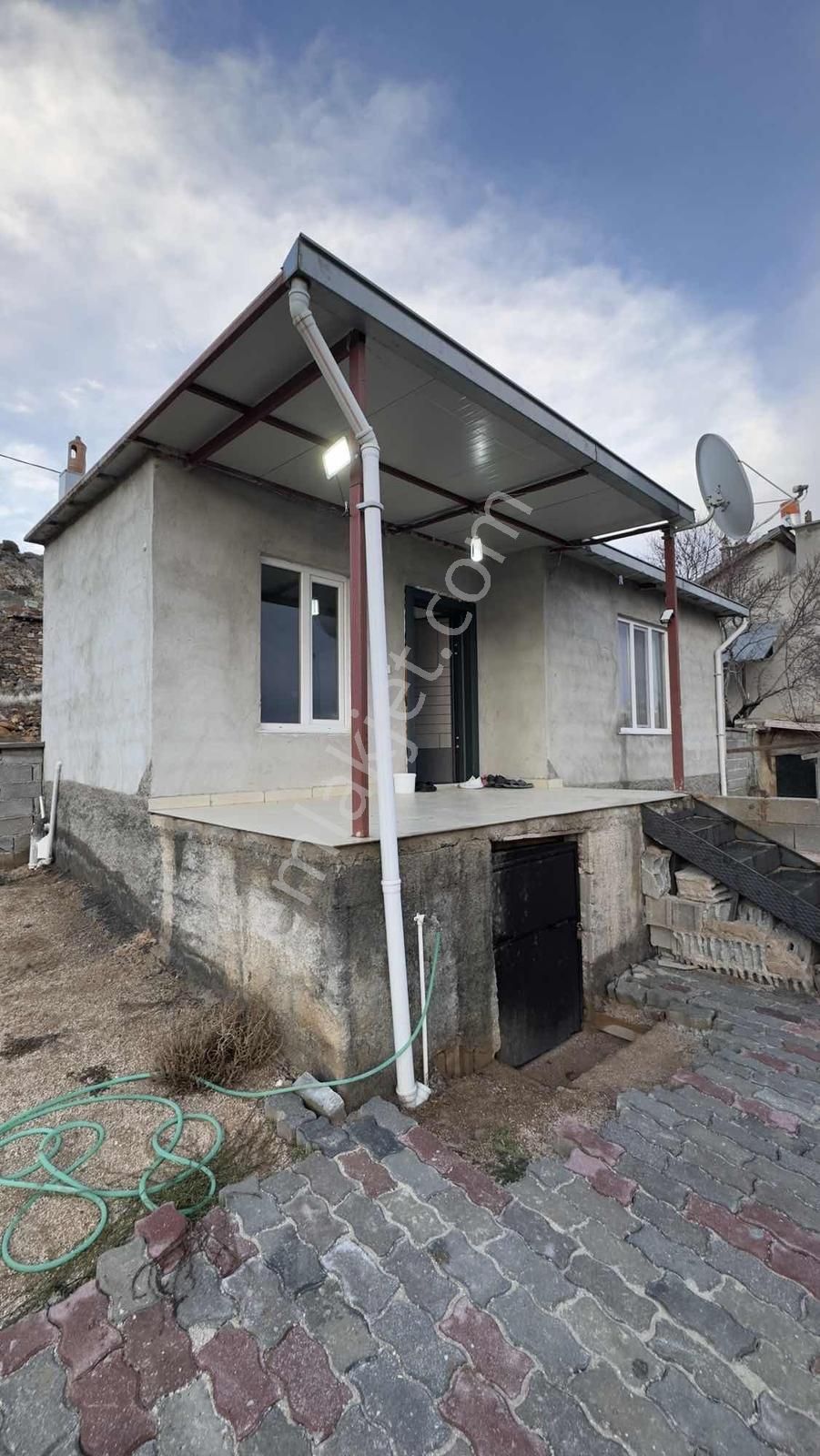 Selçuklu Sulutas Mh. 2 Kat İmarlı Arsası Ve 1+0 Bahçe Evi - Görsel 3