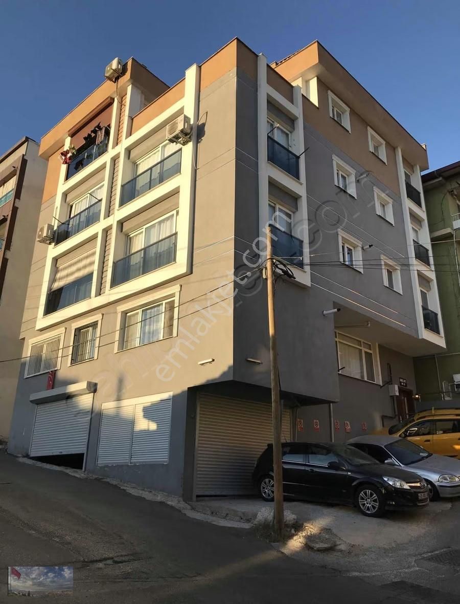 Deniz Manzaralı Bayraklı İzban'a Yakın Kiralık Eşyasız - Görsel 7