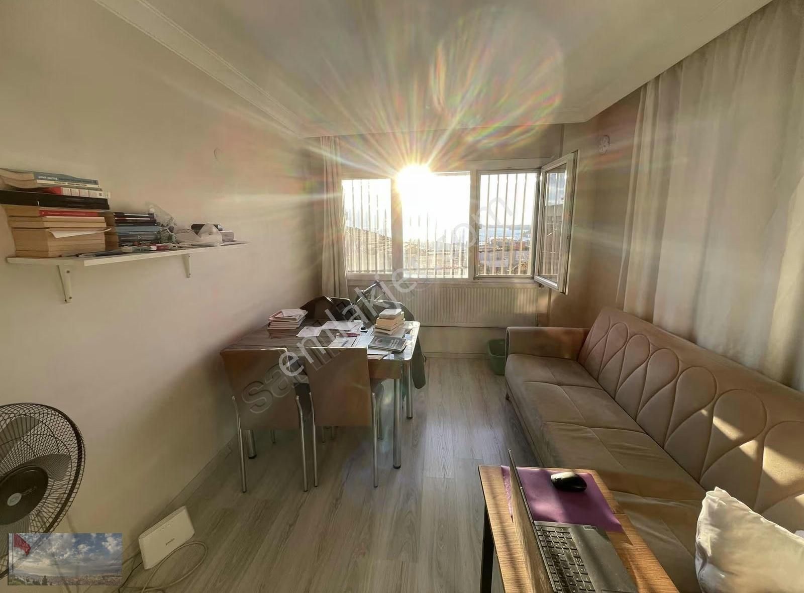 Deniz Manzaralı Bayraklı İzban'a Yakın Kiralık Eşyasız - Görsel 2