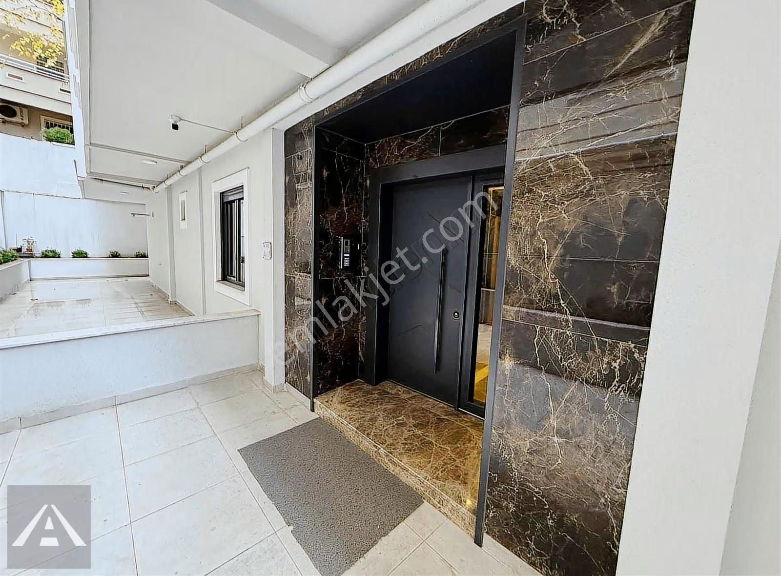 İdealtepe Büyüktur'da Marmaraya Çok Yakın 1 Yıllık Geniş 3+1 - Görsel 7