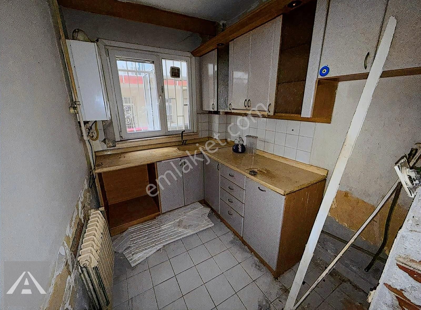 Feyzullah Mahallesinde Boş!! Arsa Payı Yüksek Krediye Uygun 2+1 - Görsel 4