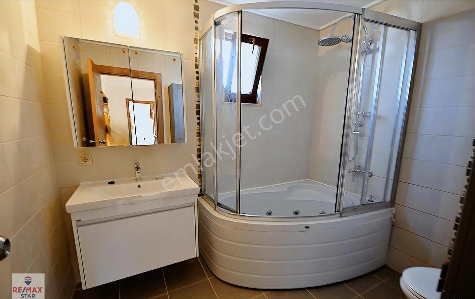 Manavgat Ilıca Mah'de Site İçerisinde Satılık Trıpleks Villa - Görsel 4