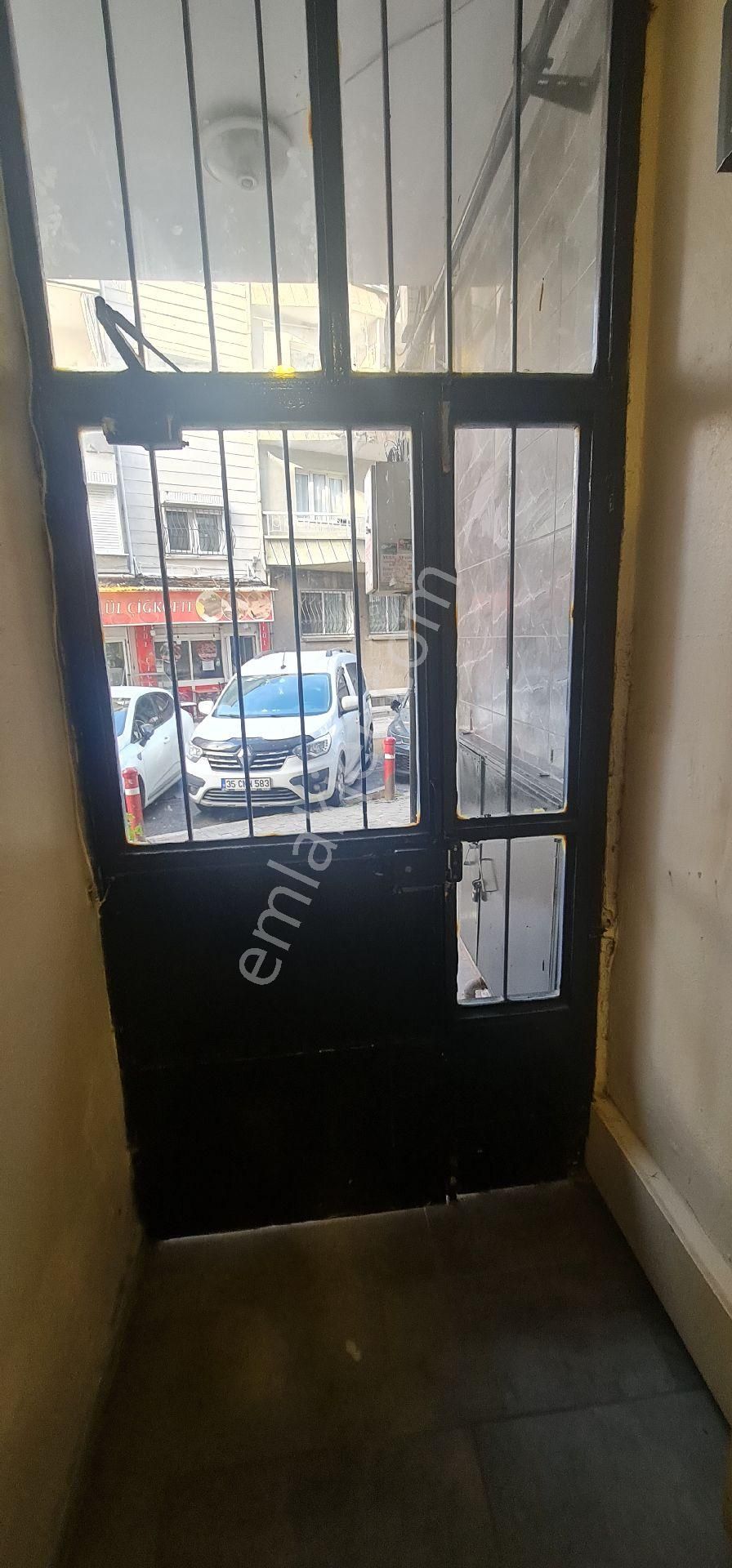 İzmir Konak Atilla Mahallesi İçi Full Yapılı Geniş 2+1 - Görsel 26