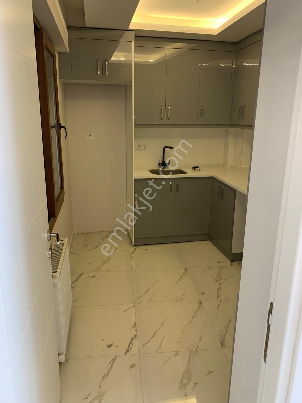 İzmir Konak Atilla Mahallesi İçi Full Yapılı Geniş 2+1 - Görsel 8