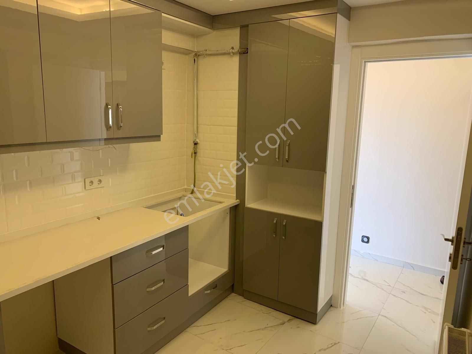 İzmir Konak Atilla Mahallesi İçi Full Yapılı Geniş 2+1 - Görsel 7