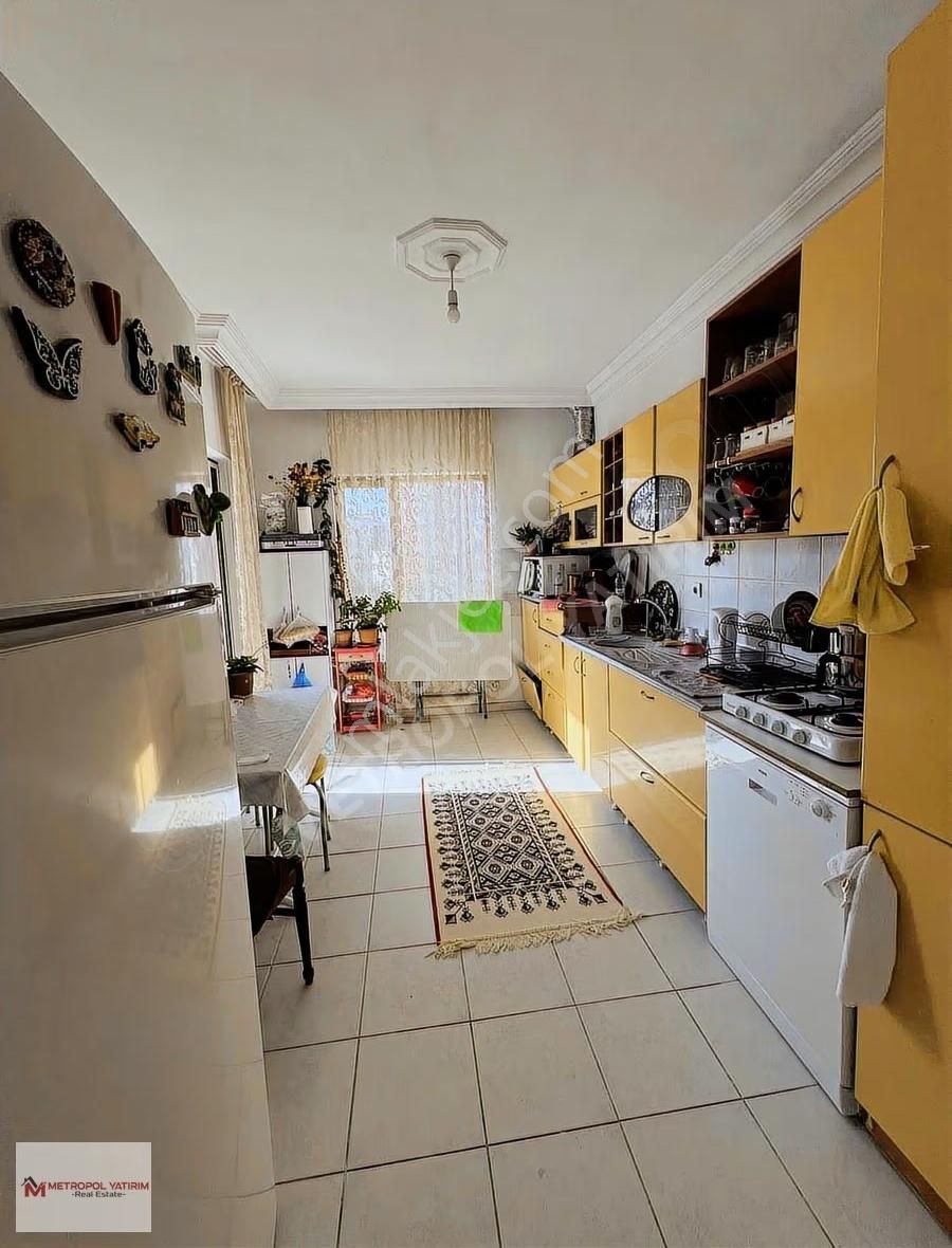 Yeşılbahçe'de 3+1 Arakat Ayrı Mutfak 155m2 Güney Cephe - Görsel 11