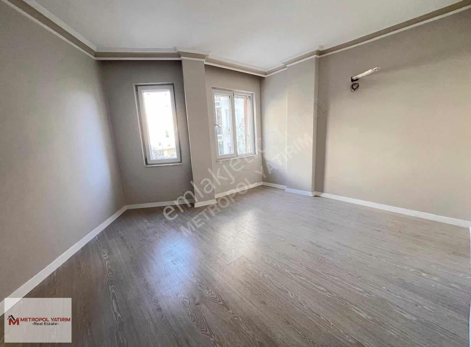 Kızıltoprak Meydan Tıp Yanı Katta Asansörlü 3+1 Ful Tadilatlı - Görsel 10