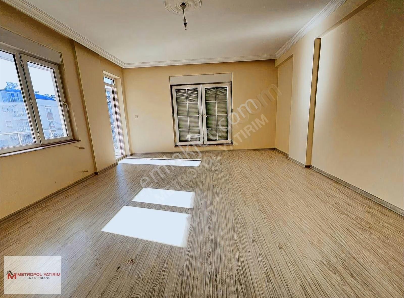 Karşıyaka Opet Arkası 2+1 Arakat Ayrı Mutfak Kiralık