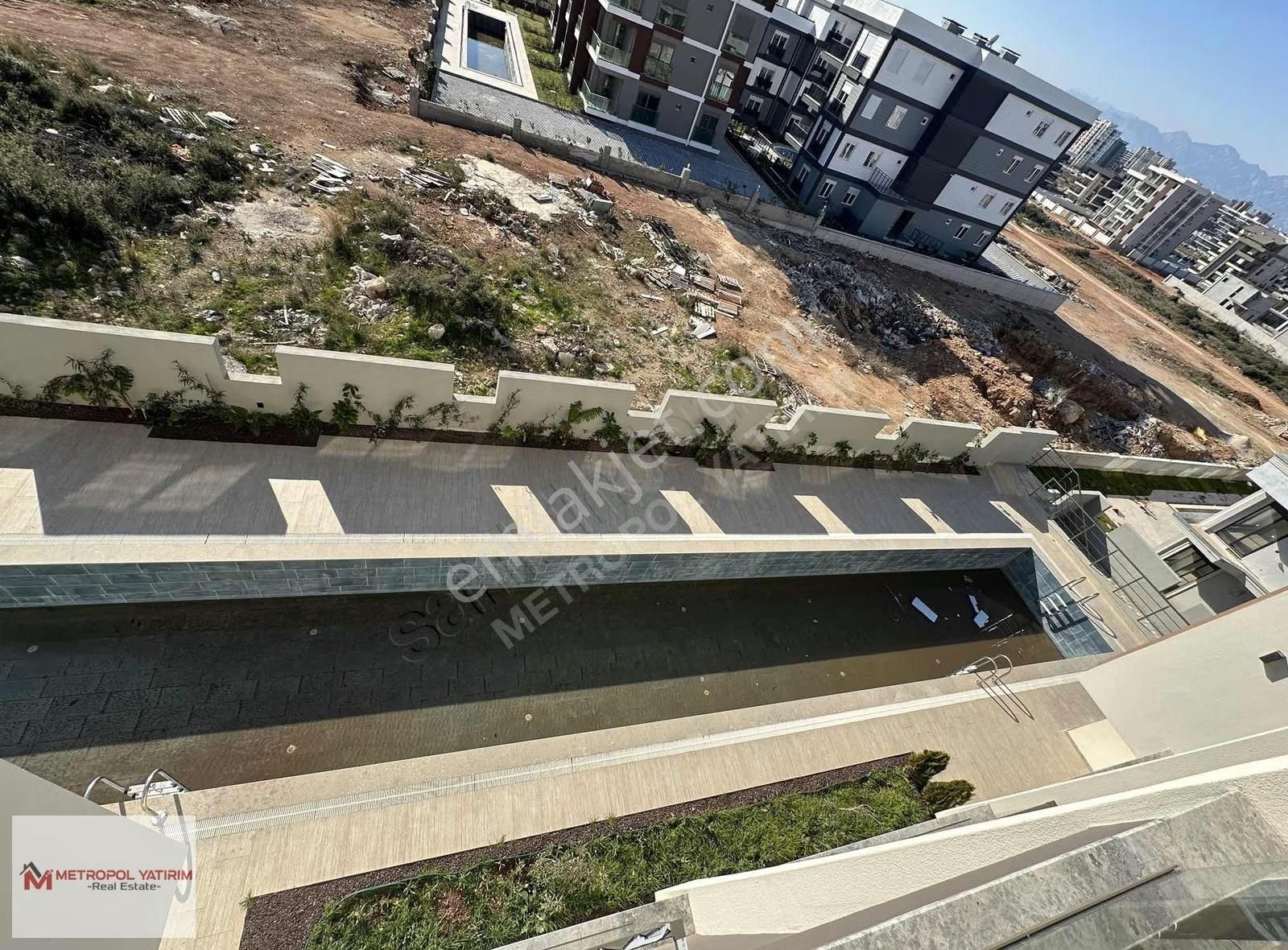 Altıntaşın Gözdesi Sky Garden Plus'da 2+1 - Görsel 23