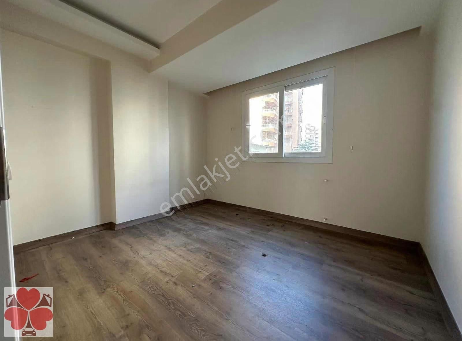 Yonca'dan Mezitli Menderes'te Geniş Teraslı Kiralık 2+1 - Görsel 6