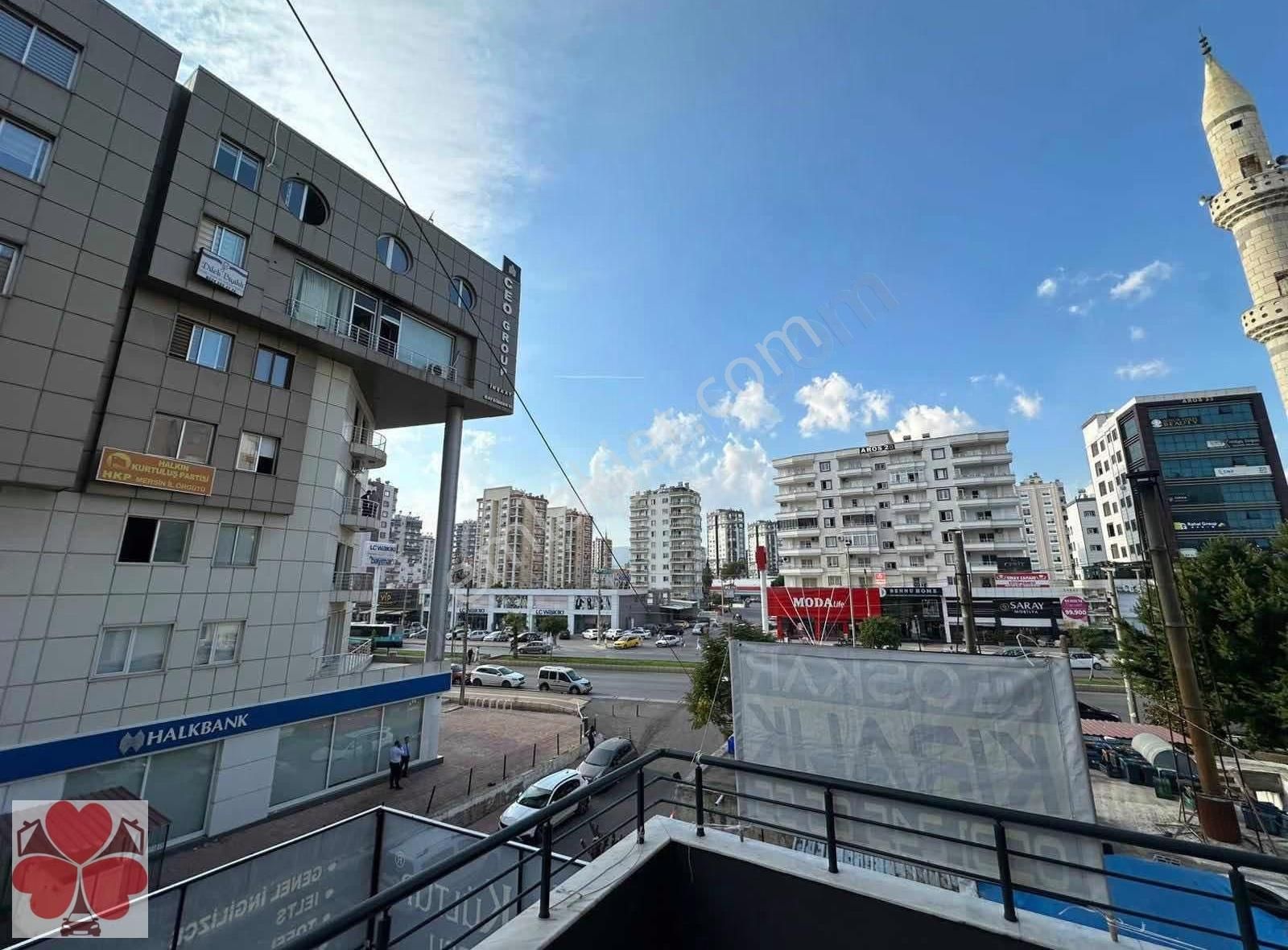 Yonca'dan Mezitli Menderes'te Geniş Teraslı Kiralık 2+1 - Görsel 4